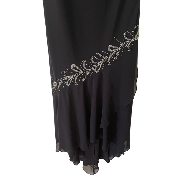 Alex Evenings Black Sleeveless Chiffon V-Neck Dress w/ Detailed Beadwork sz 8 - Picture 4 of 8